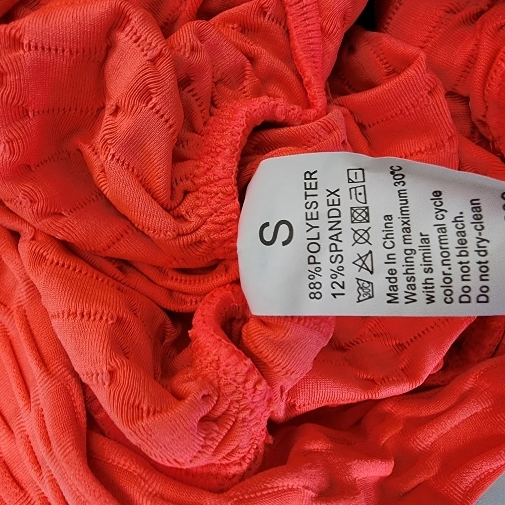 ZLYJ Sports Yoga Orange  Jacquard Shorts Women's  Size S NWOT